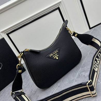 Prada 1BH193 24x18x6cm ww (1)