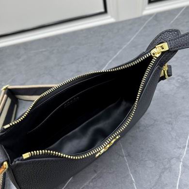 Prada 1BH193 24x18x6cm ww (7)