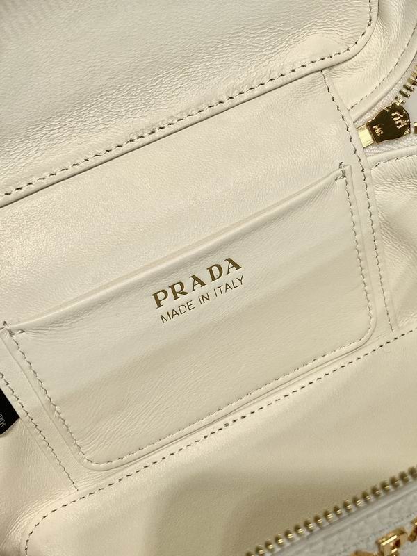 Prada 1BH202 18x11.5x7.5cm AP (19)