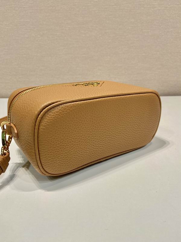 Prada 1BH202 18x11.5x7.5cm AP (25)