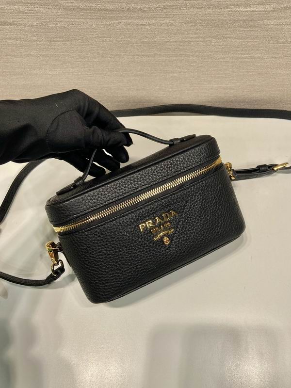 Prada 1BH202 18x11.5x7.5cm AP (5)