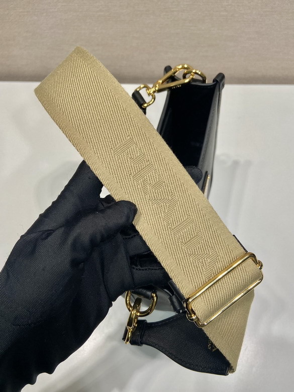 Prada 1BH220 20x21x7cm AP1_7