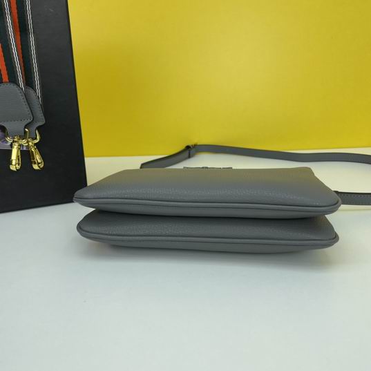 Prada 2100 25x15x5cm ww (4)