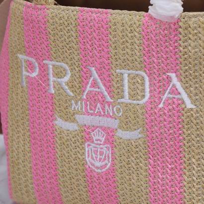 Prada 25x19cm ww (34)