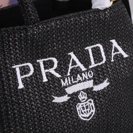 Prada 25x19cm ww (6)