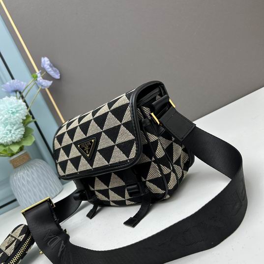 Prada 2VD034刺绣22x16x8.5cm ww (5)