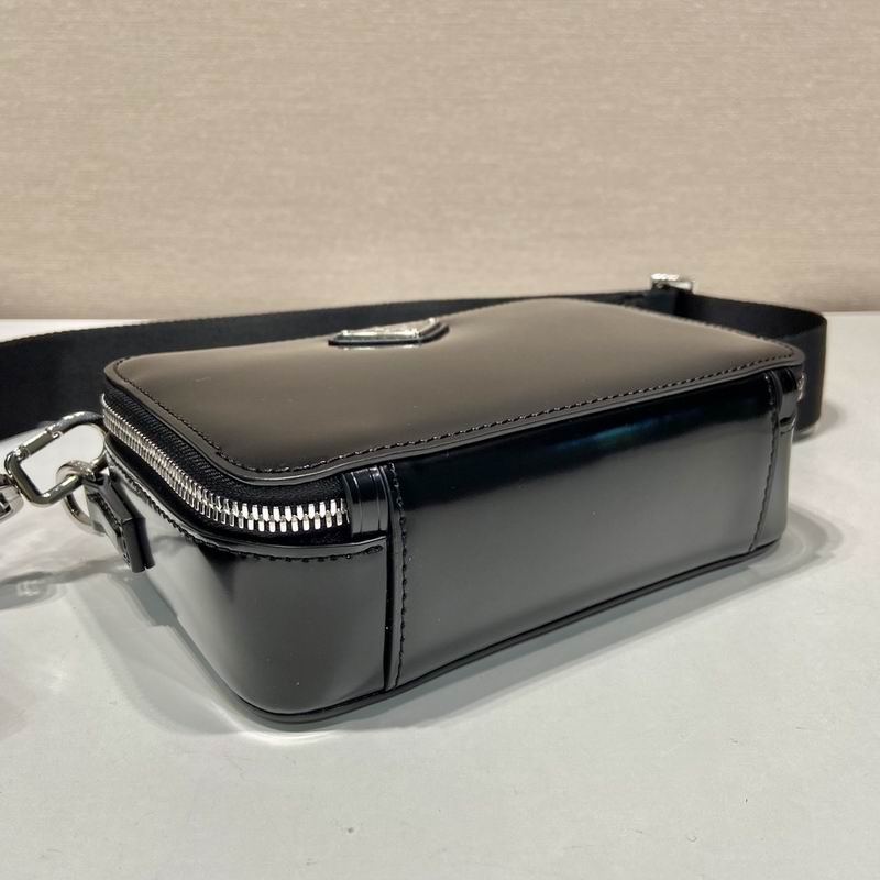 Prada 2VH070漆皮19x12.5x5.5cm AP (2)