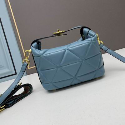Prada 66200 21x18x10cm ww (3)