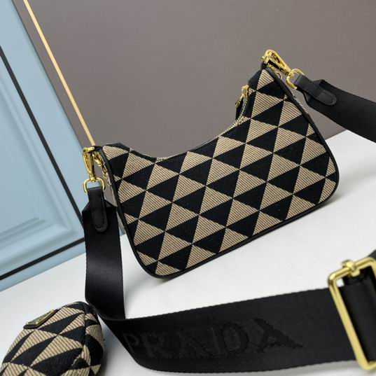 Prada Hobo 22x12x6cm ww (2)