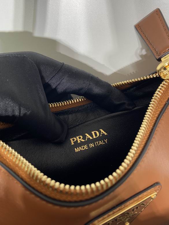 Prada Moon1BC199 18x16x5cm AP (19)