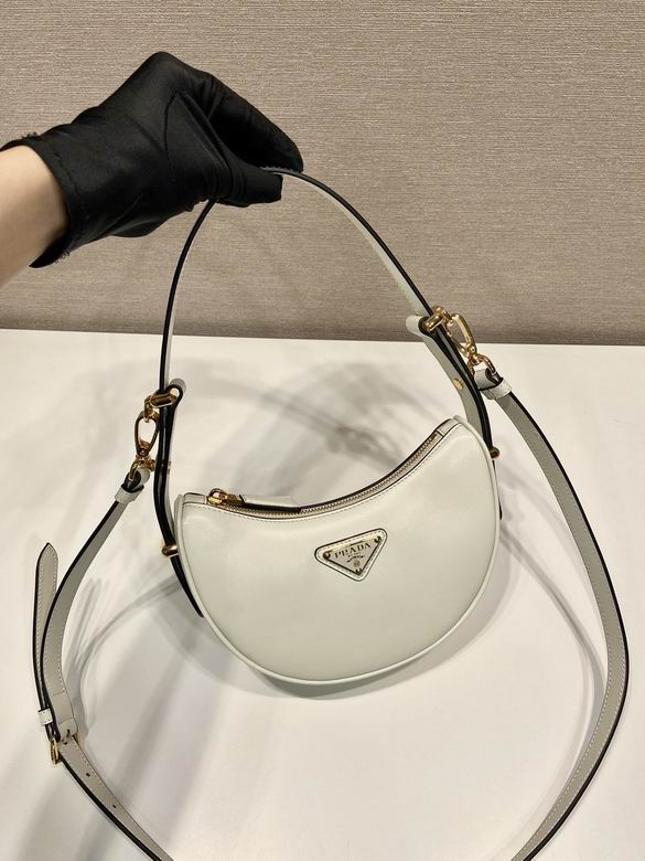 Prada Moon1BC199 18x16x5cm AP (3)