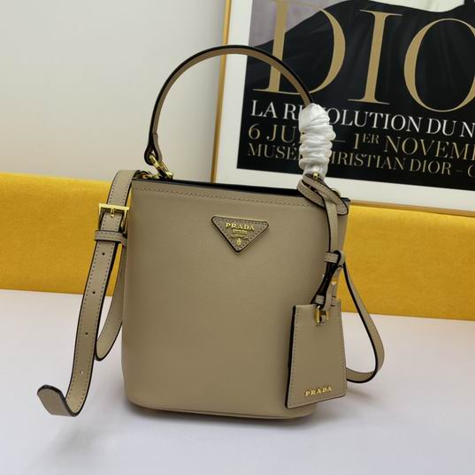 Prada Saffiano 1BA219 21x11x18cm ww (33)