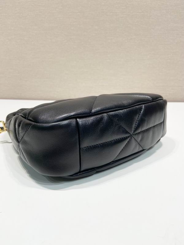 Prada hobo 1BA384 21x12.5x6.5cm AP (4)