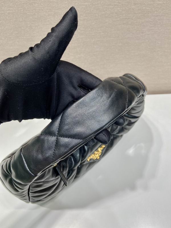 Prada hobo 1BC183 40x27x11.5cm AP (4)