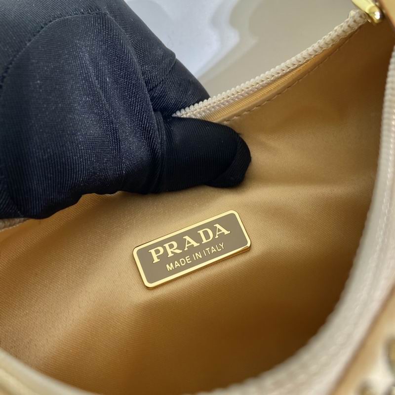 Prada hobo 1NE515闪钻23x13x5cm AP (7)