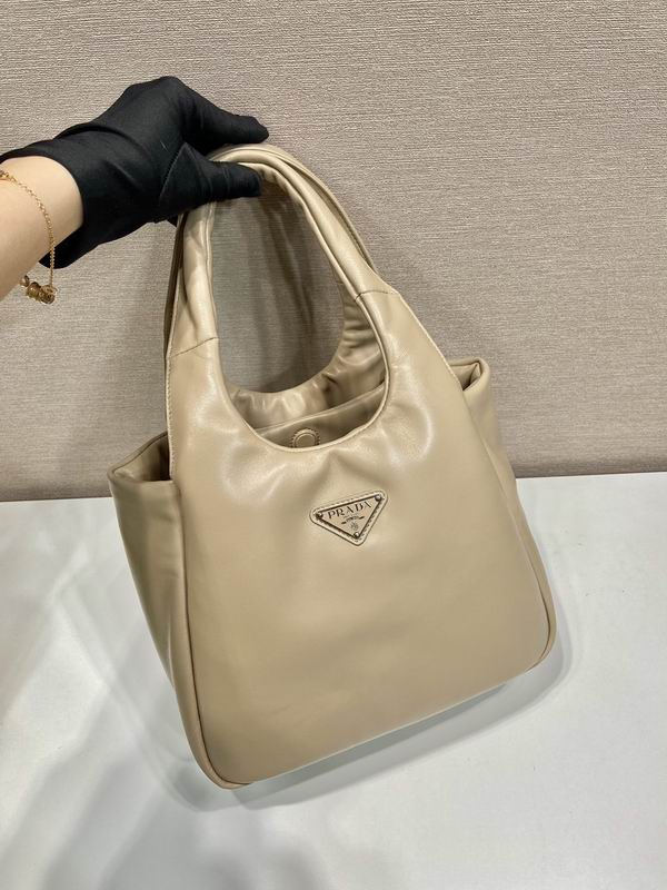 Prada tote 1BG413 30x26x17cm AP (39)