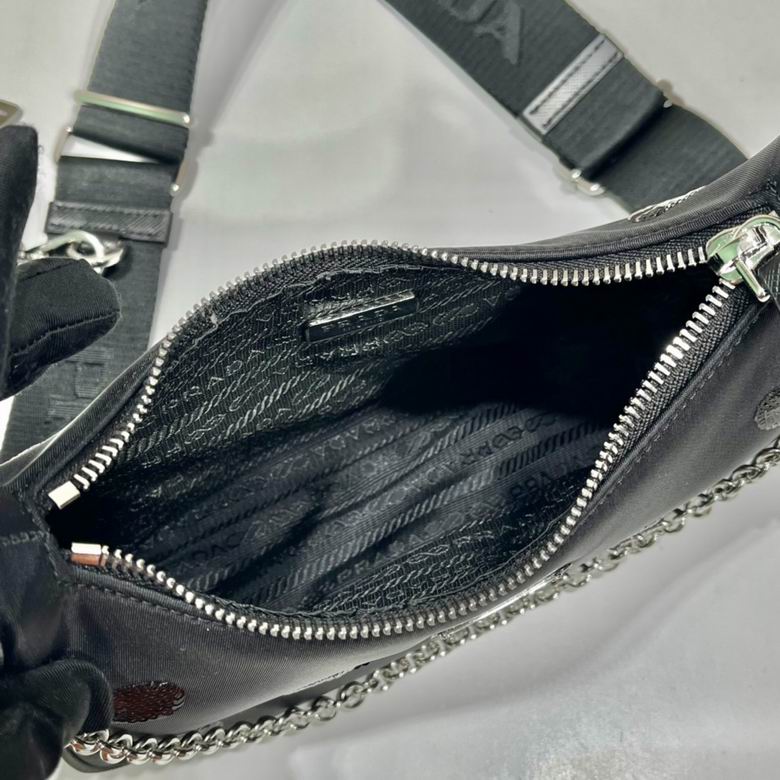 Re-Edition AP1BH204 22X18X6.5 (8)