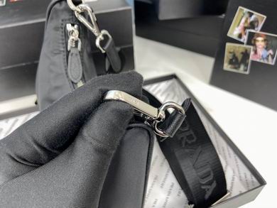 Re-Edition BS1BH204 22X12X6 (8)