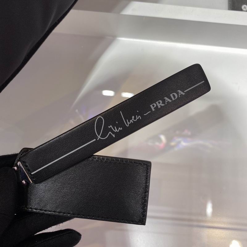 Re-Nylon 1BD255 30x21.5x12cm ap 09 (8)