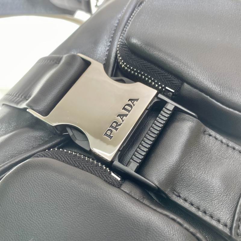 Re-Nylon 1BD295 23x12.5x5.5cm ap 24 (8)