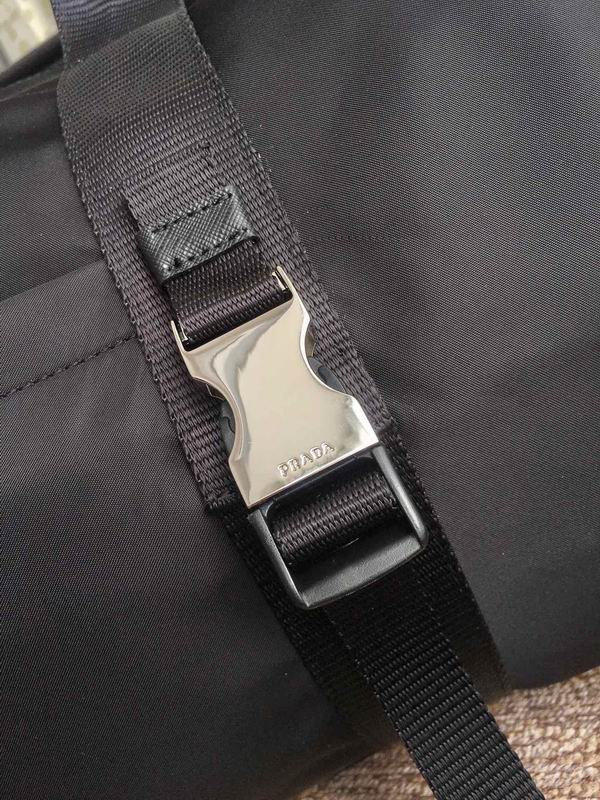 Re-Nylon 2VC015 50x25x25cm ap 03 (8)