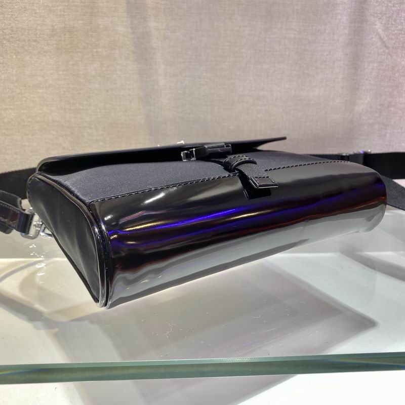 Re-Nylon 2VD044 20x15.5x4cm ap 18 (6)