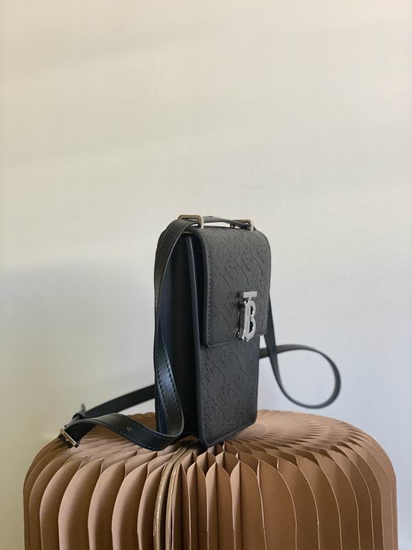 Robin 2211 13.5x4.5x19cm yz 01 (5)