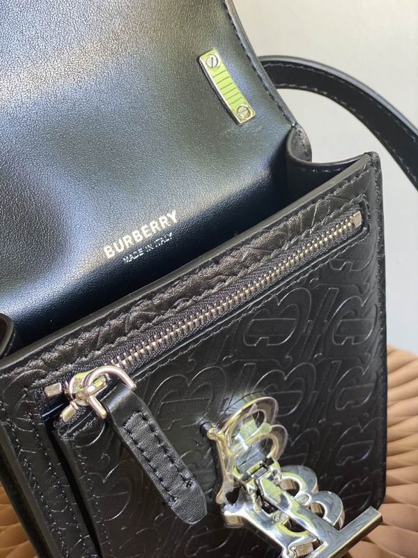 Robin 2211 13.5x4.5x19cm yz 01 (9)