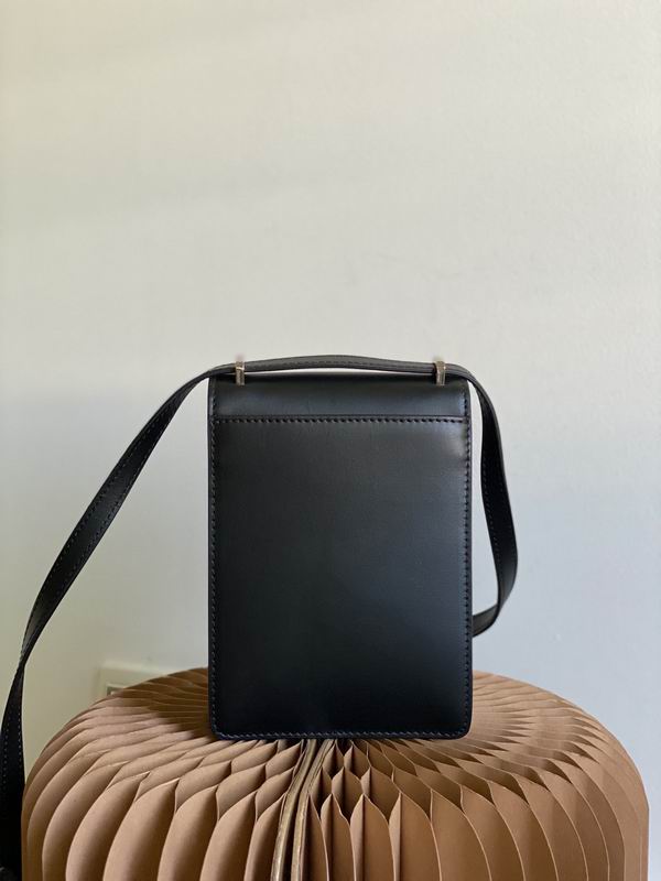 Robin 2211 13.5x4.5x19cm yz 03 (2)