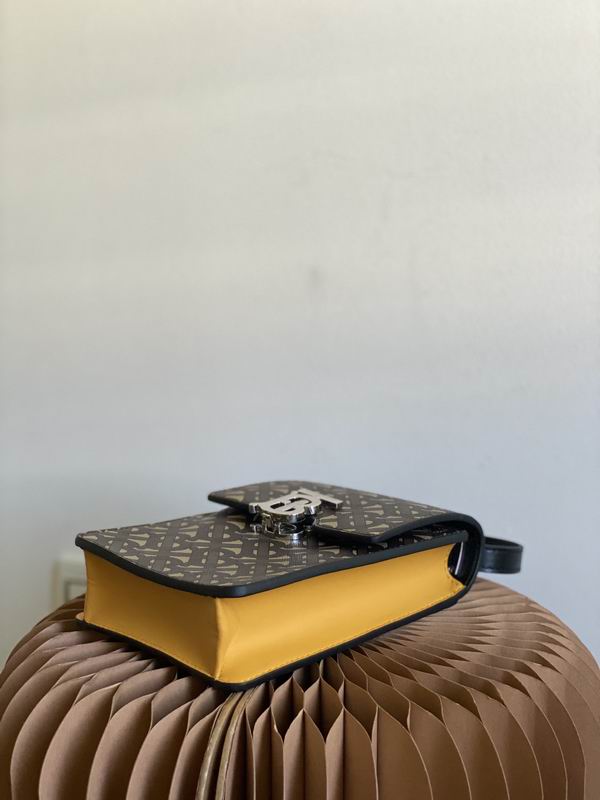 Robin 2211 13.5x4.5x19cm yz 05 (6)