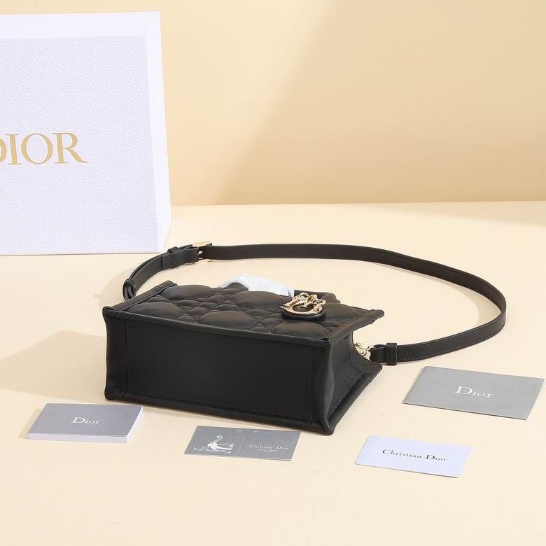 S5573OWHP_M56U 21.5X13X7.5cm XM 5