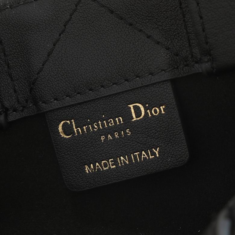 S5573OWHP_M56U 21.5X13X7.5cm XM 7