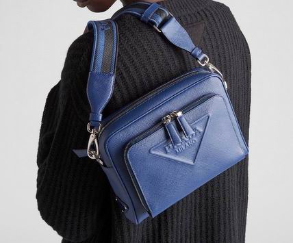 Saffiano 2VH152 24x18x6cm ap 05 (2)