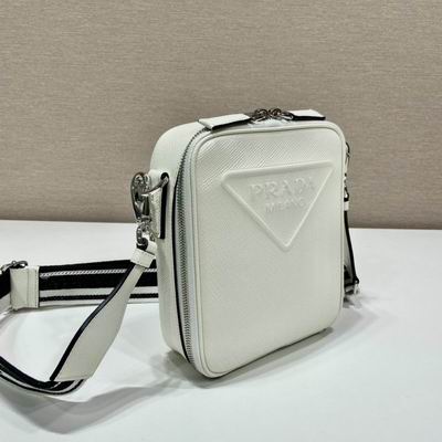 Saffiano 2VH154 19x16x5.5cm ap 04 (4)