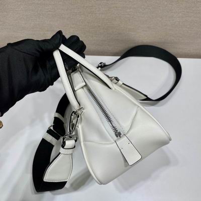 Triangle 1BB082 25x14.5x11cm ap 02 (24)