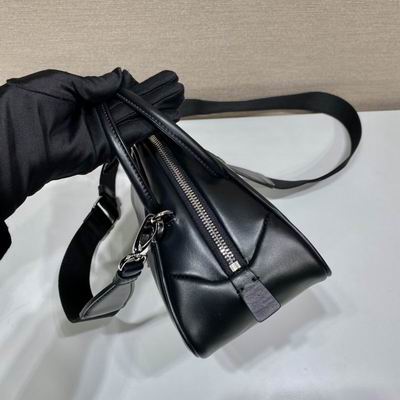 Triangle 1BB082 25x14.5x11cm ap 02 (6)