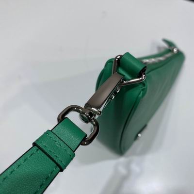 Triangle 1NE039 26x14x5cm ap 05 (16)