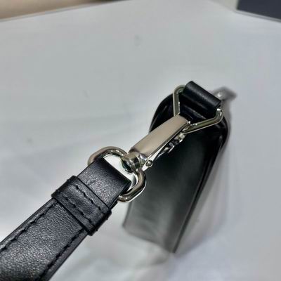 Triangle 1NE039 26x14x5cm ap 05 (35)