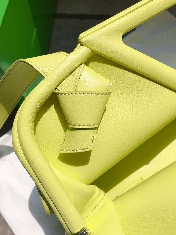 Triangle 652446 35x26x15cm BG (5)