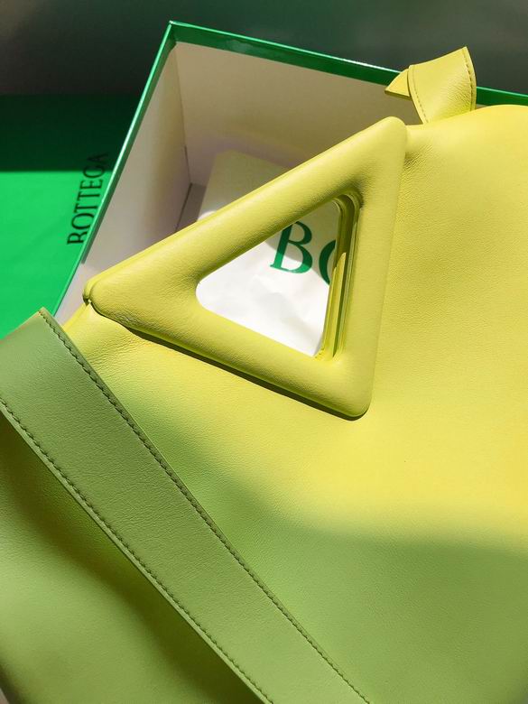 Triangle 652446 35x26x15cm BG (7)