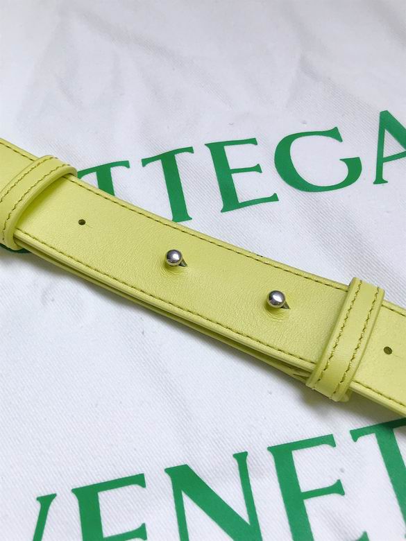 Triangle 652446 35x26x15cm BG (9)