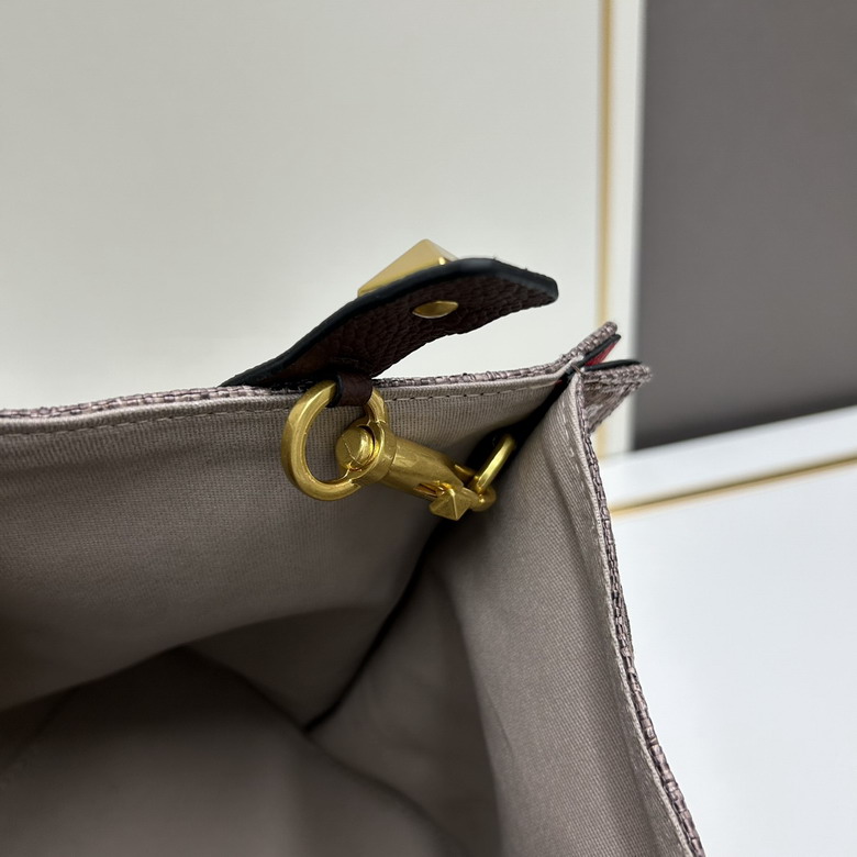 Valentino 20247 35x25x17cm jj2_5