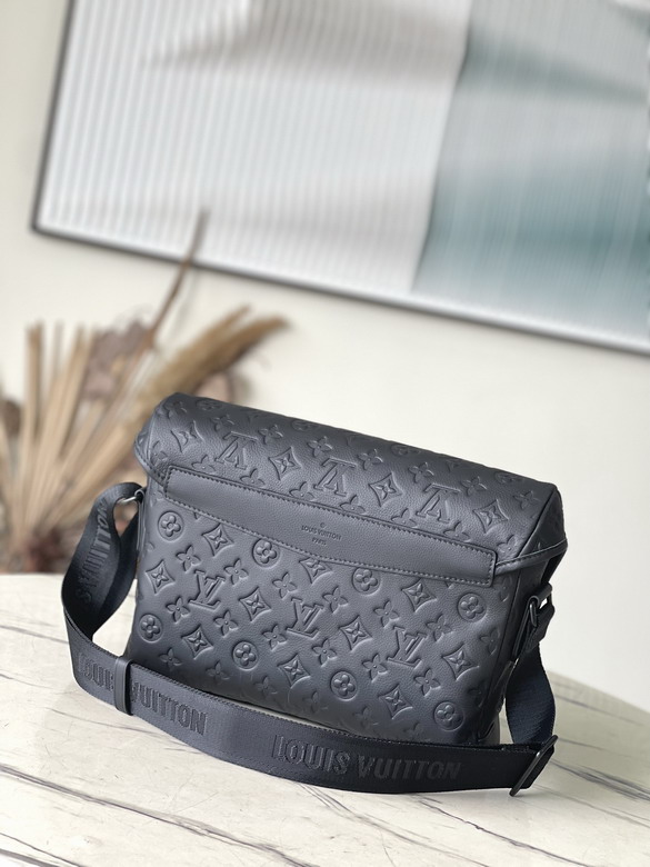 Voyager M25121 33x22 5x11cm gf_3