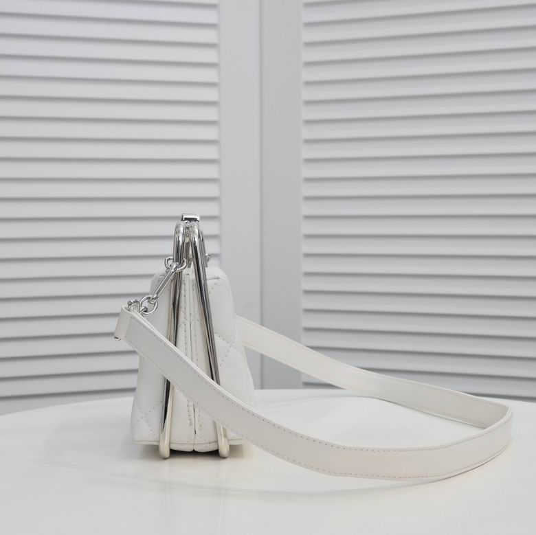 WO219152 18X19.5X8.5 (11)