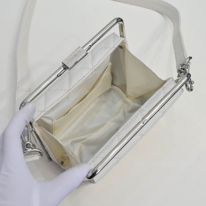 WO219152 18X19.5X8.5 (17)