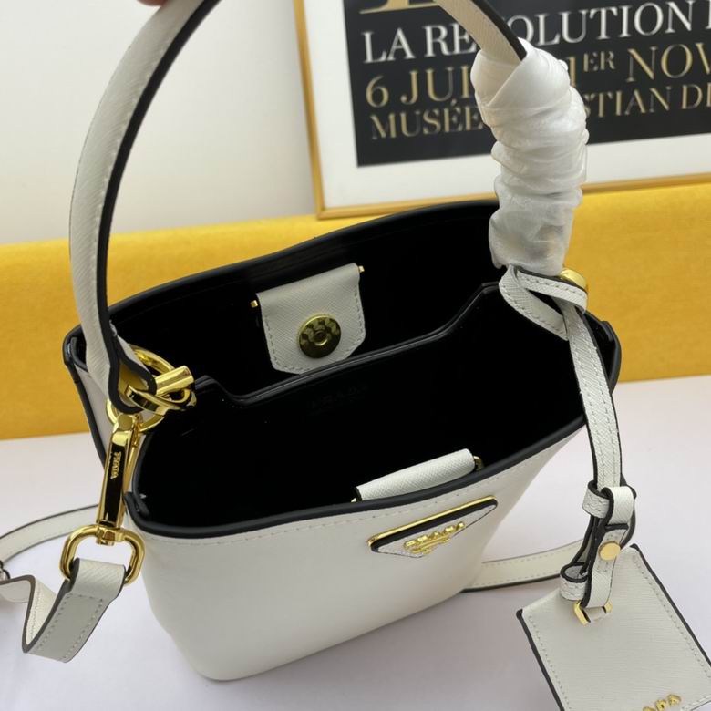 WW1BA219白 21X11X18 (6)