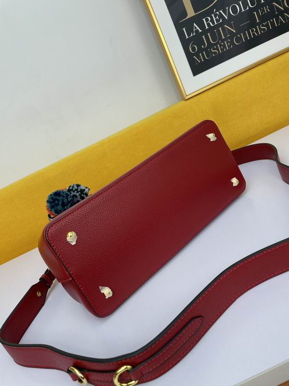 WW5005红 30X22X13 (5)