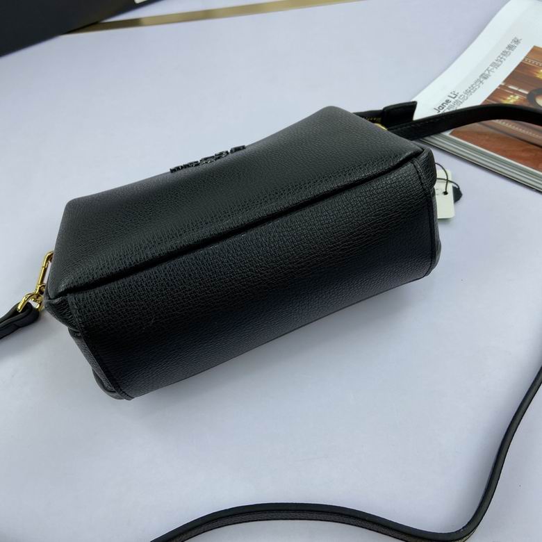 WW66136 21X15X9 (30)