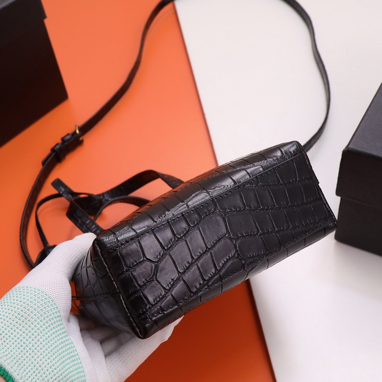 YSL 712367 18x17x8cm 8D_3