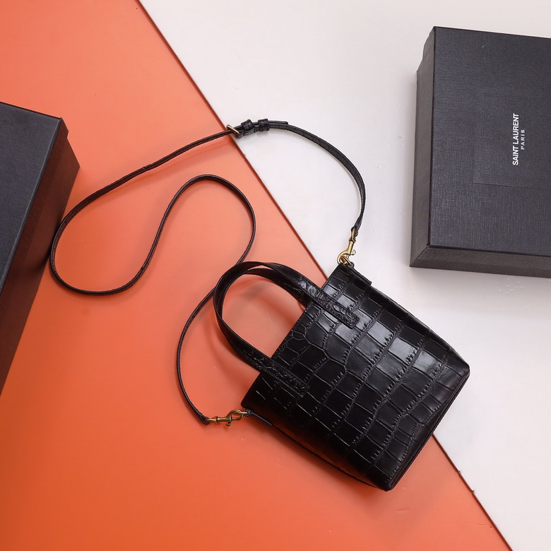 YSL 712367 18x17x8cm 8D_4